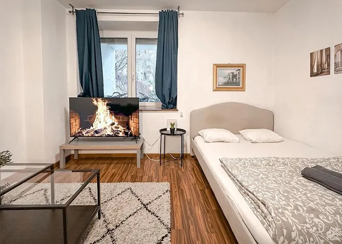 Warm 2 Bedroom Only 15 Minutes To Center Διαμέρισμα *