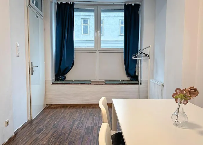Warm 2 Bedroom Only 15 Minutes To Center Διαμέρισμα Βιέννη